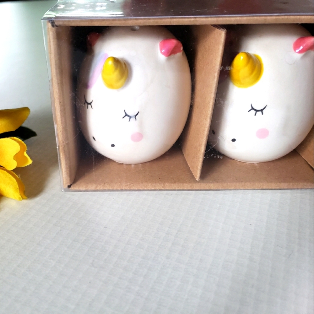 Just In: Brand New CUTE Porcelain Unicorn 🦄  Salt and Pepper Shakers